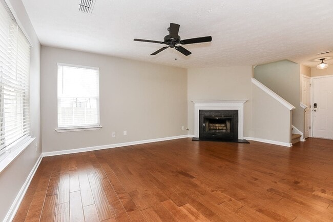 Building Photo - 516 Carrington Ct