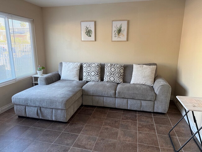 Foto del edificio - 9645 St George St