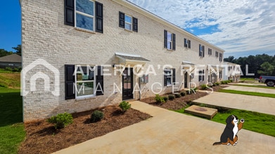 Building Photo - 101 Park Dr S