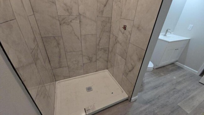 Foto del edificio - 1019 N Quincy Ave