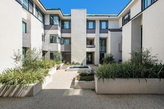 Building Photo - 300 S Orange Grove Blvd