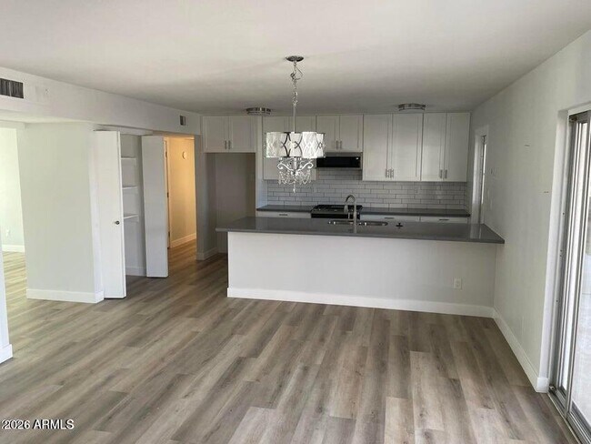 Foto del edificio - 414 E Malibu Dr