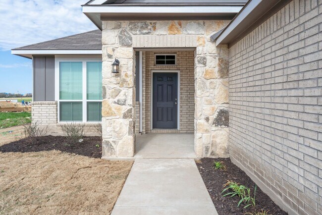 Building Photo - Pre-Leasing for Mid-July – Lake Pointe Cro...
