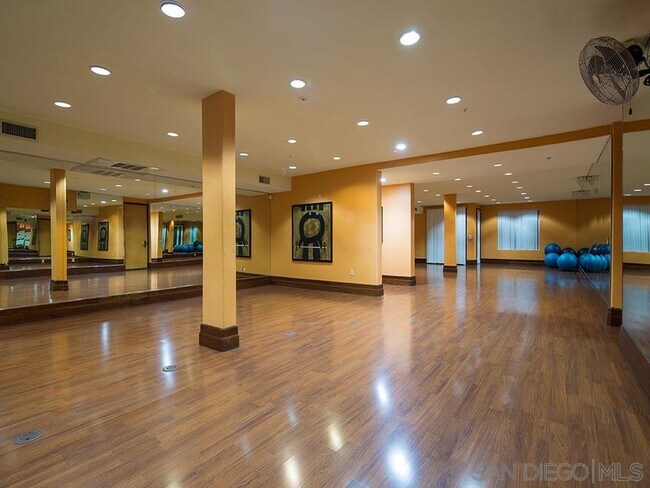 Building Photo - 4175 Executive Dr