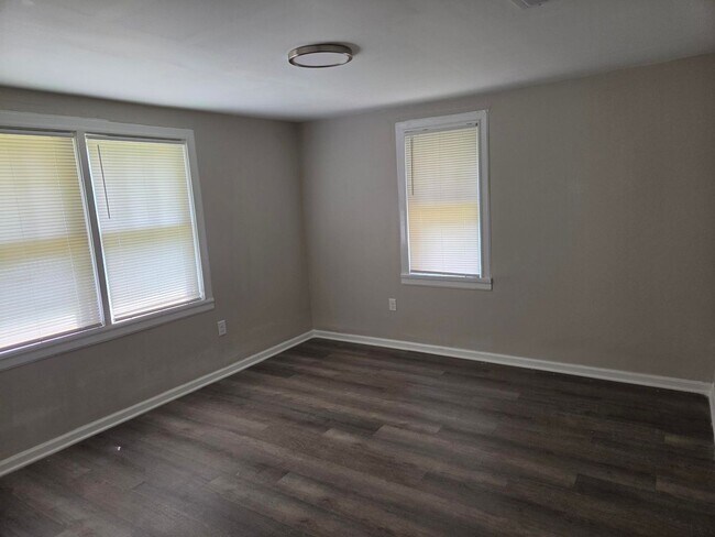 Foto del edificio - 3152 S Stratford Rd