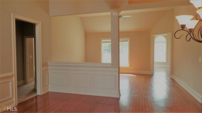 Building Photo - 353 Masters Club Blvd