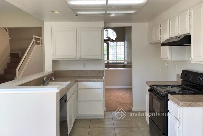 Building Photo - 271 Avalon Cir