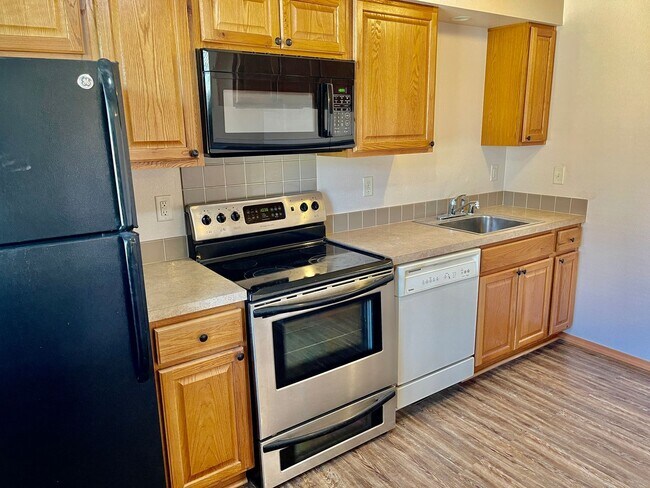 Building Photo - 5414 N Martin St