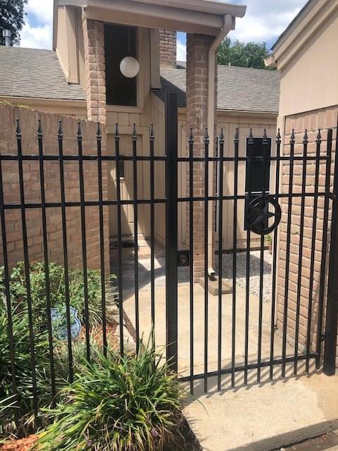 Foto principal - 9542 W Airport Blvd