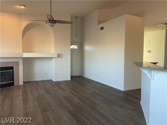 Building Photo - 5225 W Reno Ave