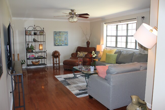 Foto del edificio - 950 Brynwood Dr
