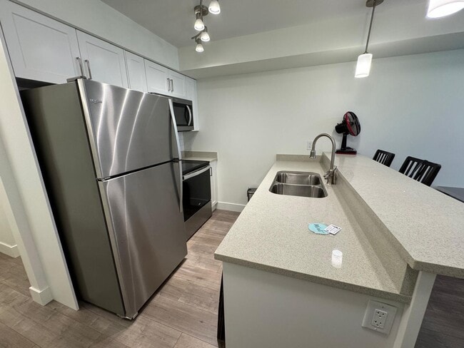 Photo du bâtiment - 30515 Cardinal Av