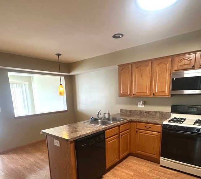 Building Photo - 3088 Serenity Ln