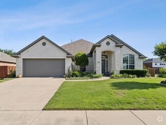 Front Elevation - 5900 Parkplace Dr
