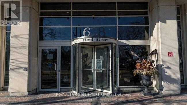 Building Photo - 628 Fleet St