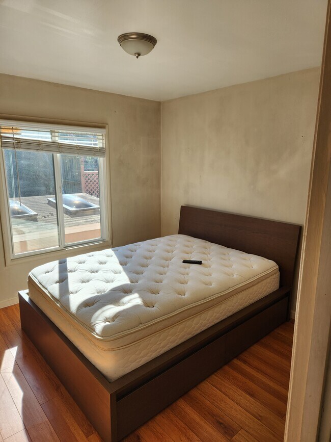 Foto del edificio - 271 Westridge Ave