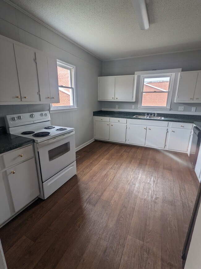 4112 Alamance Rd, Alamance, NC 27201 House Rental in Alamance, NC