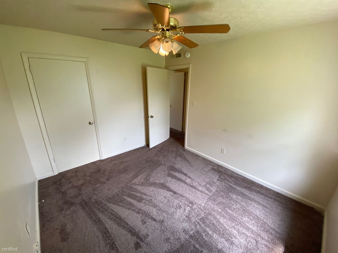 Primary Photo - 2 br, 1 bath Duplex - 1294 Kenilwood Way A