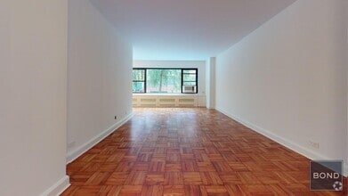 Building Photo - 412 E 55th St