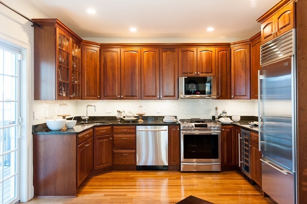 Foto principal - 402 E 3rd St