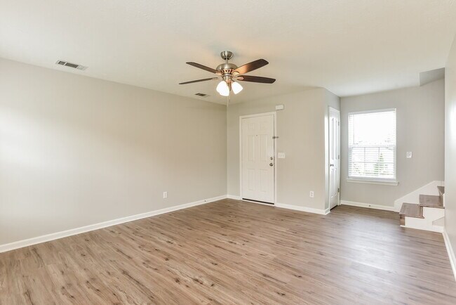 Building Photo - 1214 Elisha Ct