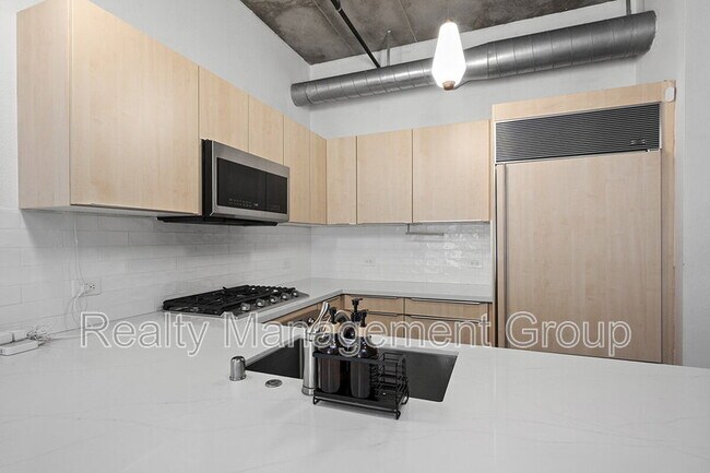 Foto del edificio - 877 Island Ave