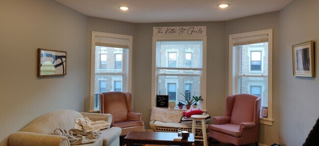 Photo - New Apartment in Allston. Eat-in Kitchen. High-End Appliances, Big Bedrooms, Lost of Closets, Lau...