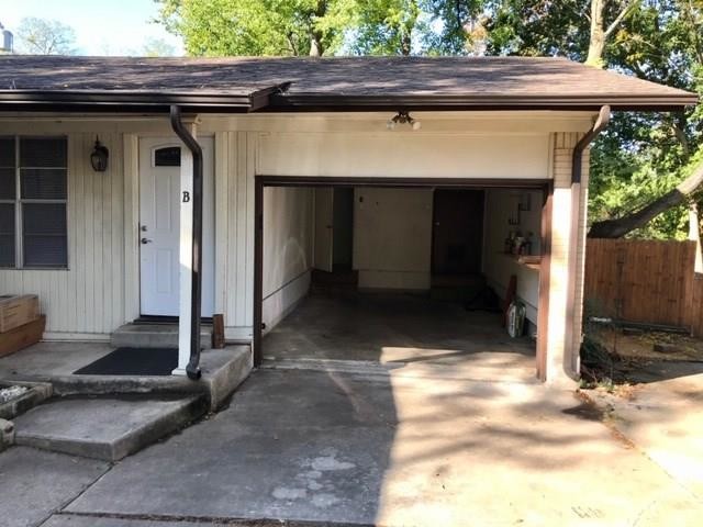 Building Photo - 3006 Matador Dr