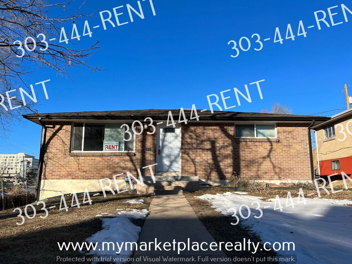 5 Bedrooms & 2 Bathrooms walking distance to the Sheridan Light Rail Station! - 5 Bedrooms & 2 Bathrooms walking distance to the Sheridan Light Rail Station!