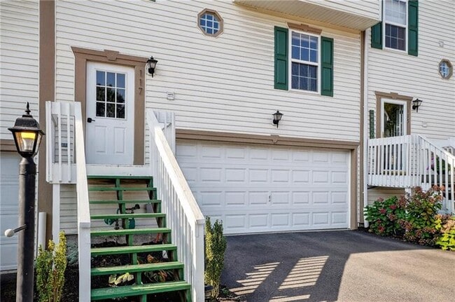 Building Photo - 117 Scenic Hill Dr