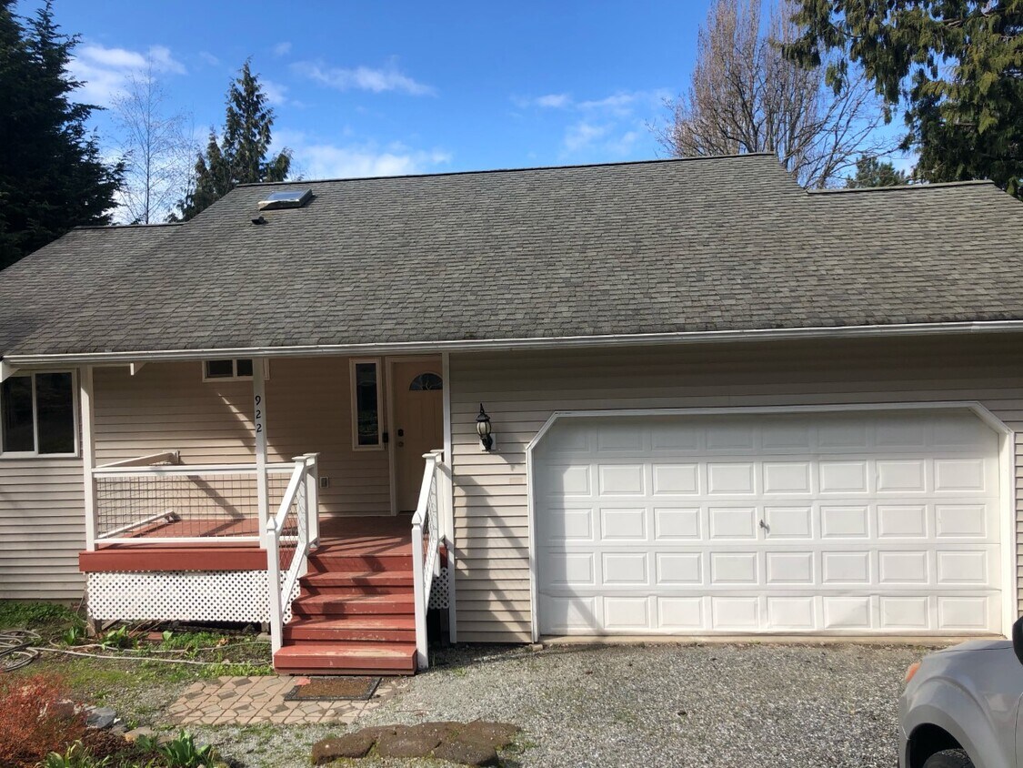 922 34th St, Bellingham, WA 98229 House Rental in Bellingham, WA