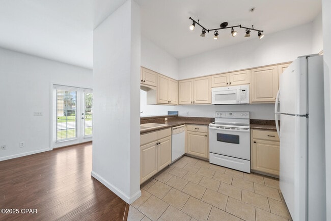 Building Photo - 1702 Annabellas Dr