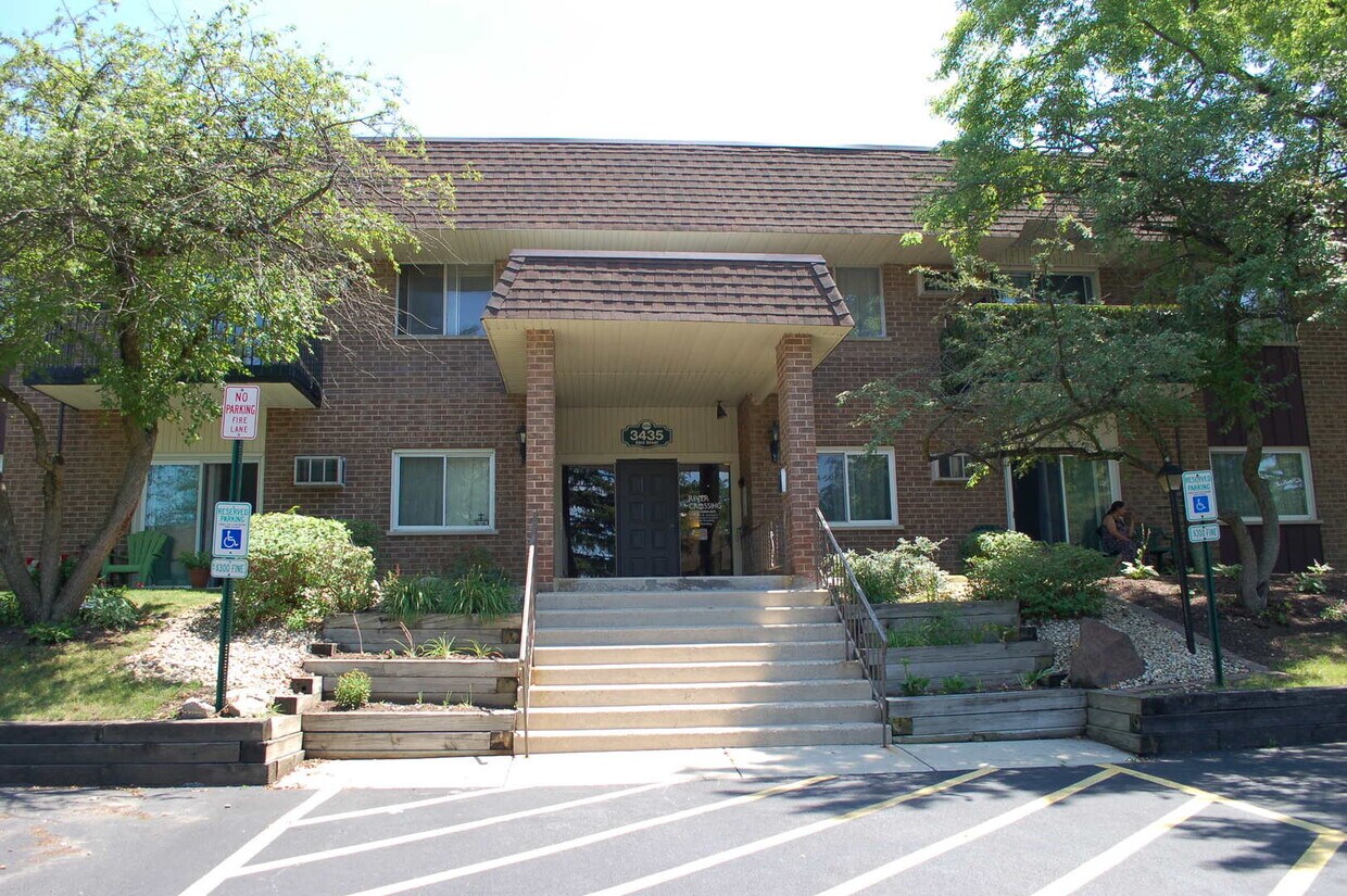 3435 83rd St Unit C11, Woodridge, IL 60517 Condo for Rent in