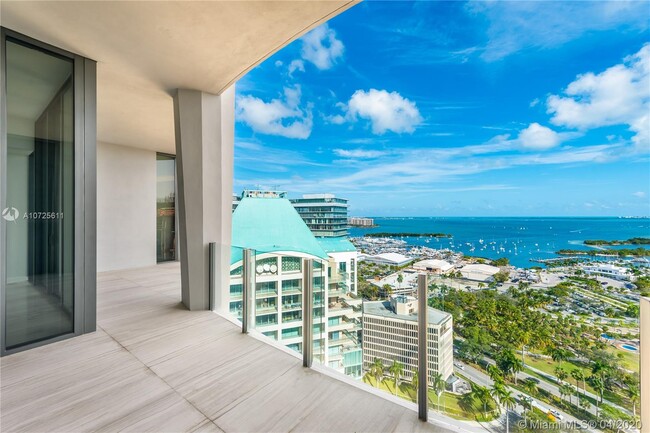 Building Photo - 2821 S Bayshore Dr