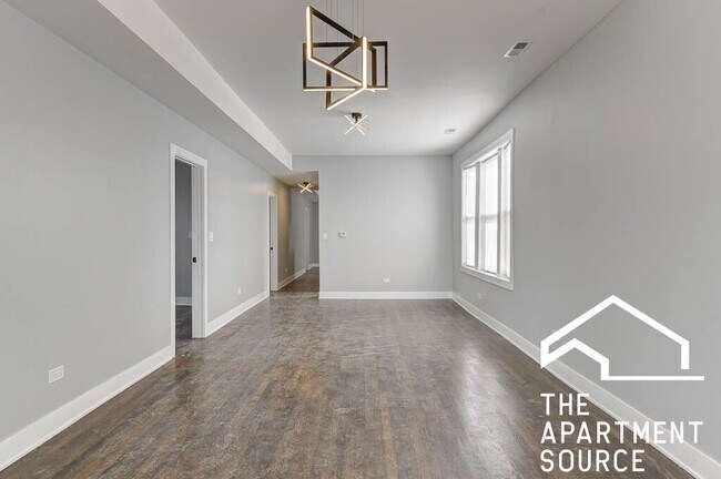 Foto del edificio - 2935 N Lawndale Ave