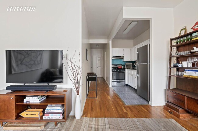 Building Photo - 530 W 148th St