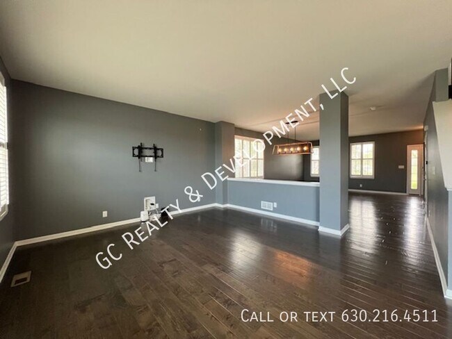 Foto del edificio - 846 Harwood Ave