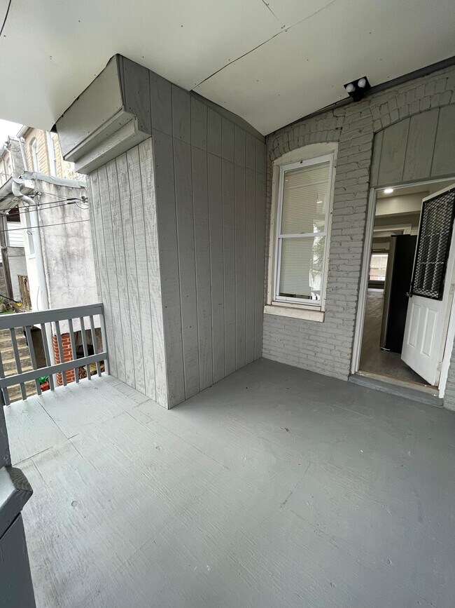 Building Photo - Calverton Heights