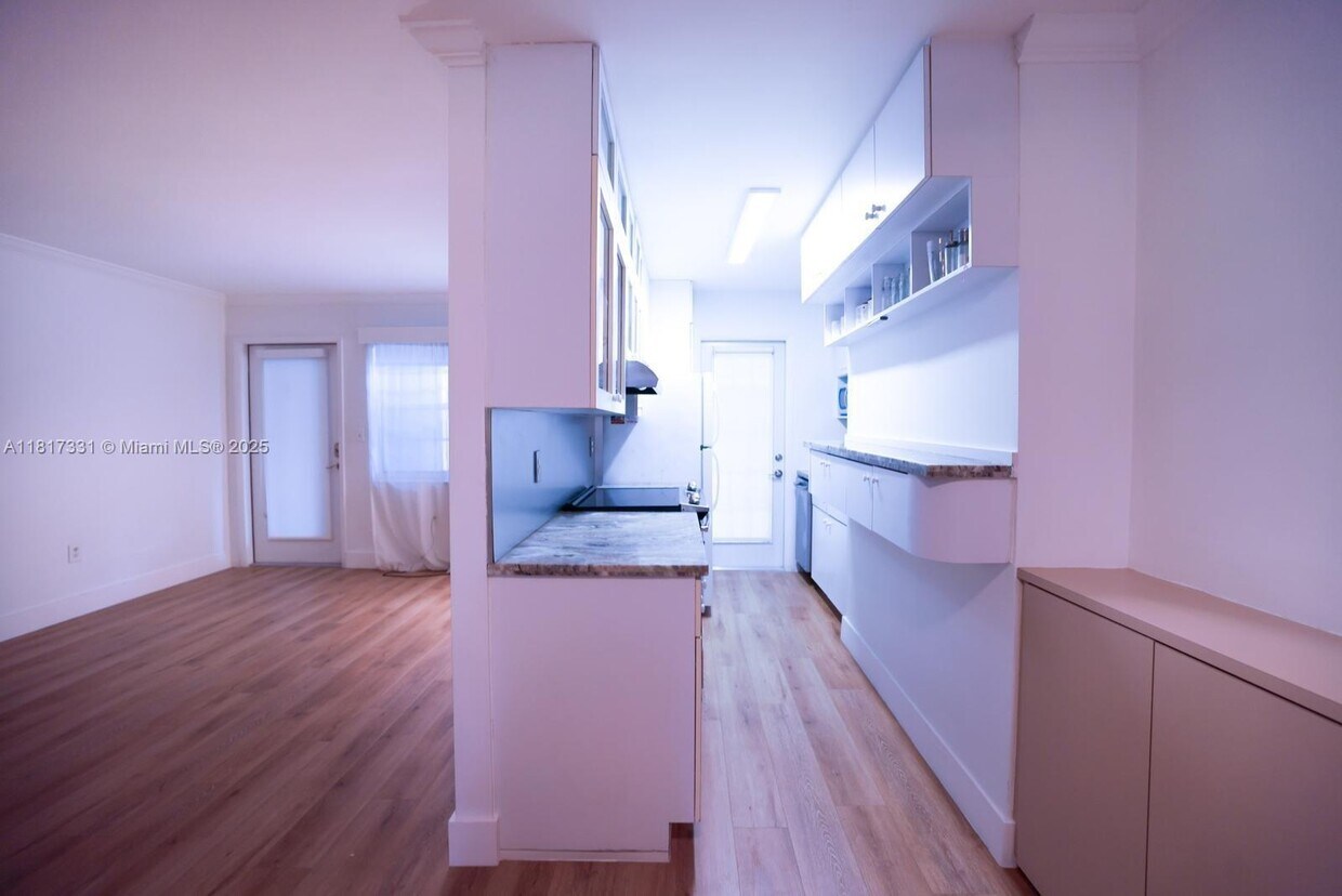 Foto principal - 1698 Jefferson Ave