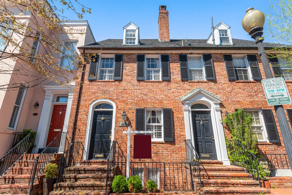 Primary Photo - 1510 33rd St NW