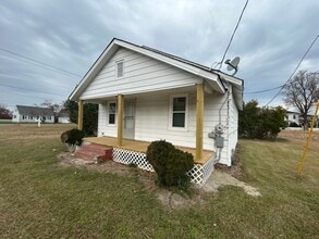 Building Photo - 1180 E Ridge Rd