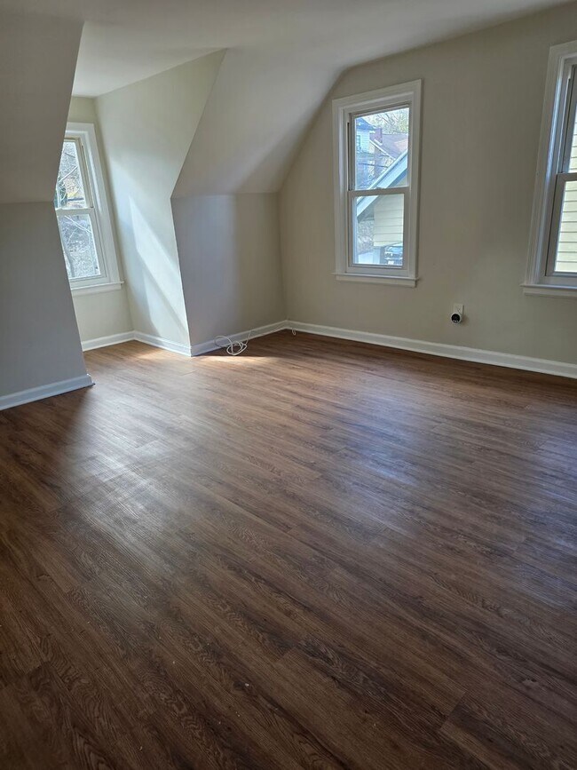 Foto del edificio - 4 Bedroom 3 Bathroom House in Syracuse