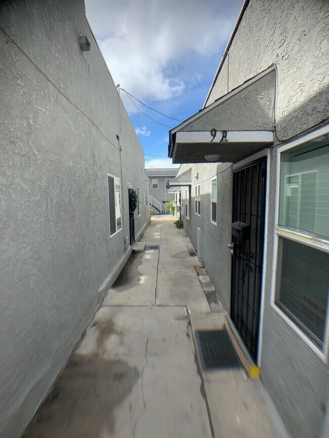 Interior Photo - 6809 West Blvd