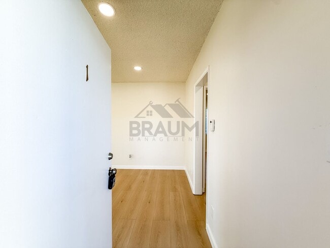 Foto del edificio - 6336 Tujunga Ave