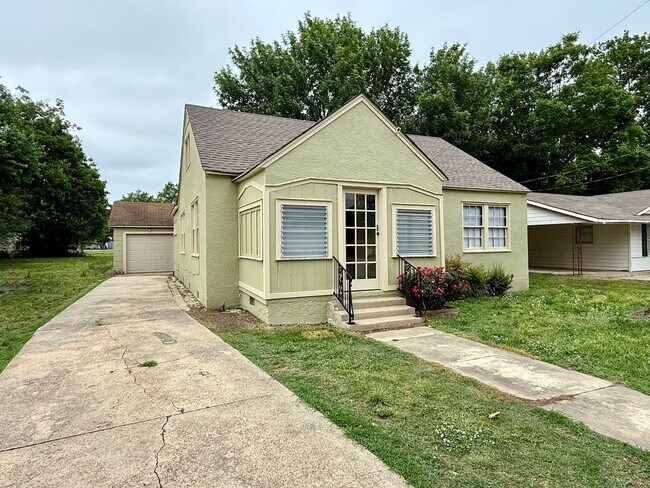 Foto del edificio - Welcome to this Beautiful Home in Downtown Paragould, AR!