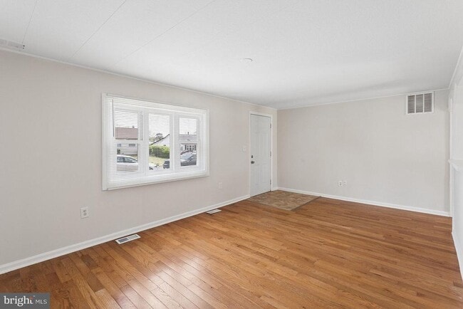 Building Photo - 30 Girard Ave