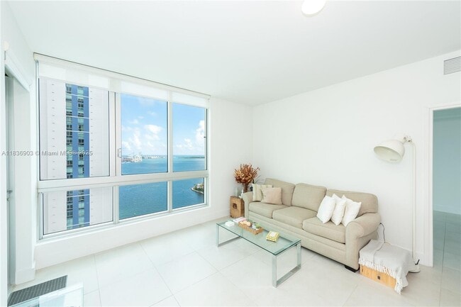 Building Photo - 300 S Biscayne Blvd
