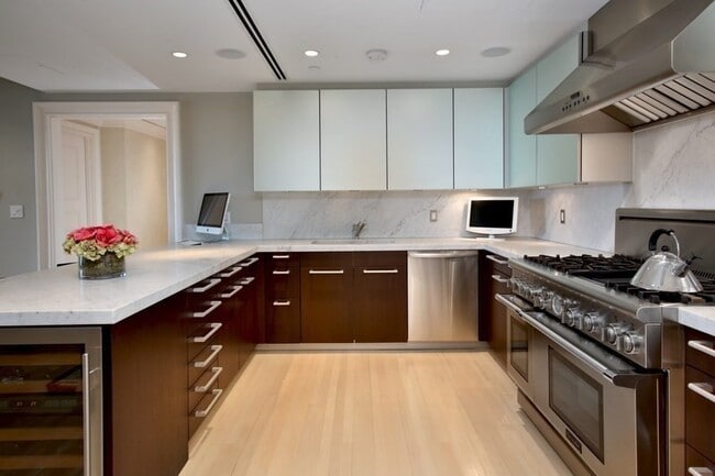Building Photo - 776 Boylston St