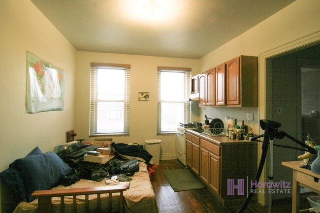 Building Photo - 34-48-48 32nd St