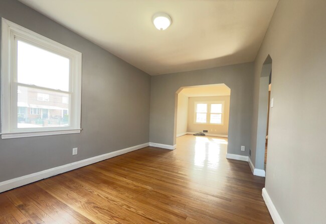 Foto del edificio - Three Bedroom House In Baltimore